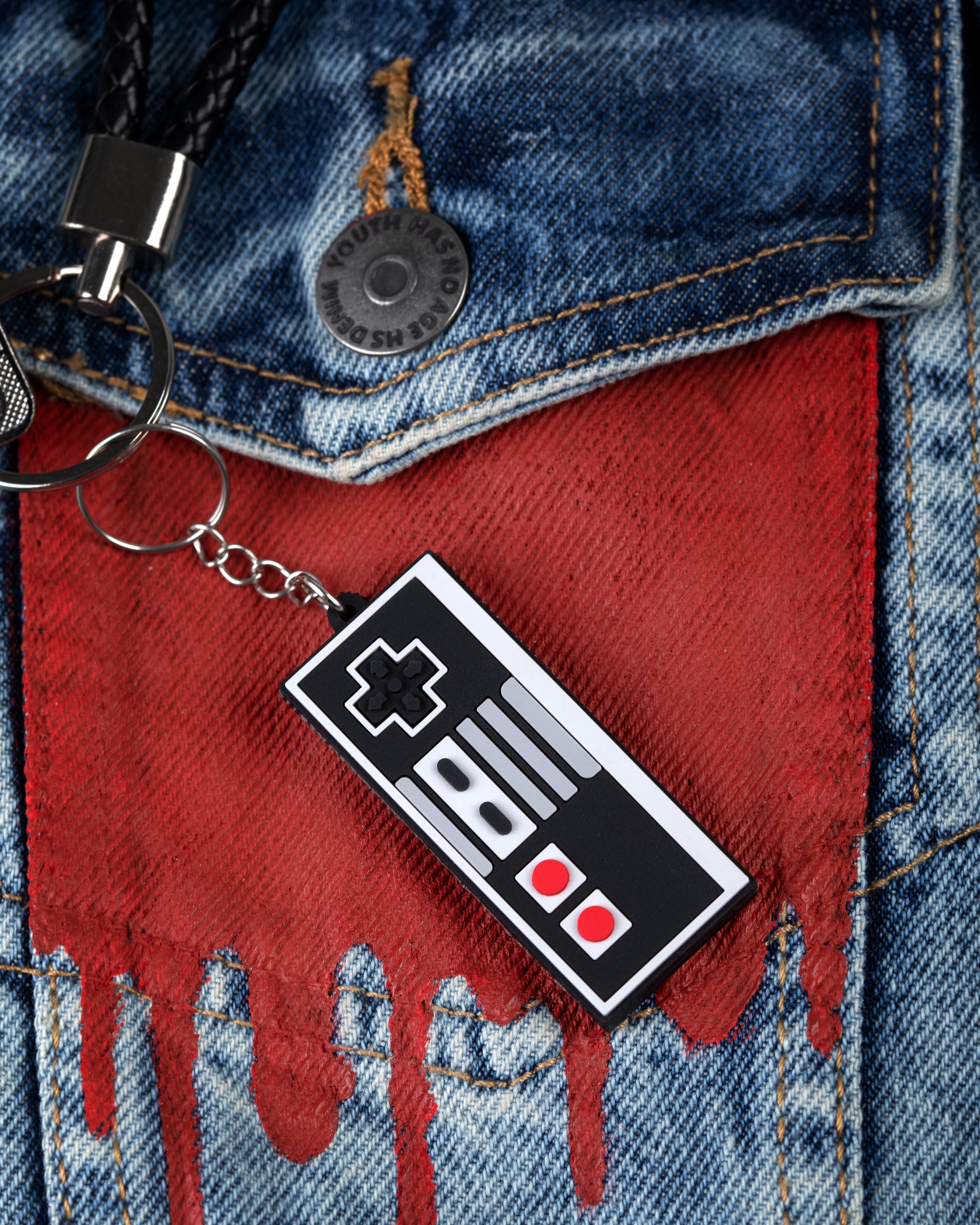 8-bit NES-style Retro Controller Keychain. Retro Gaming Keyring Gift